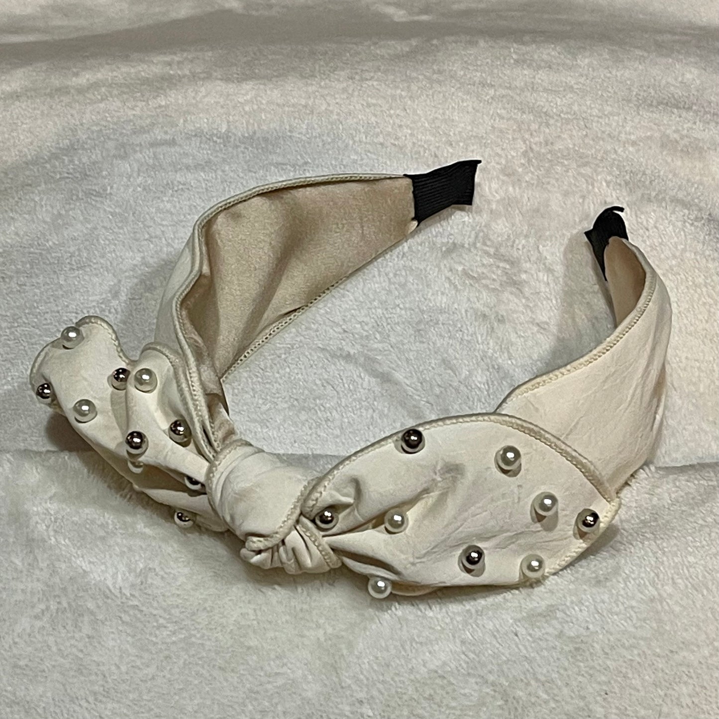 Knotted Headband with Pearls